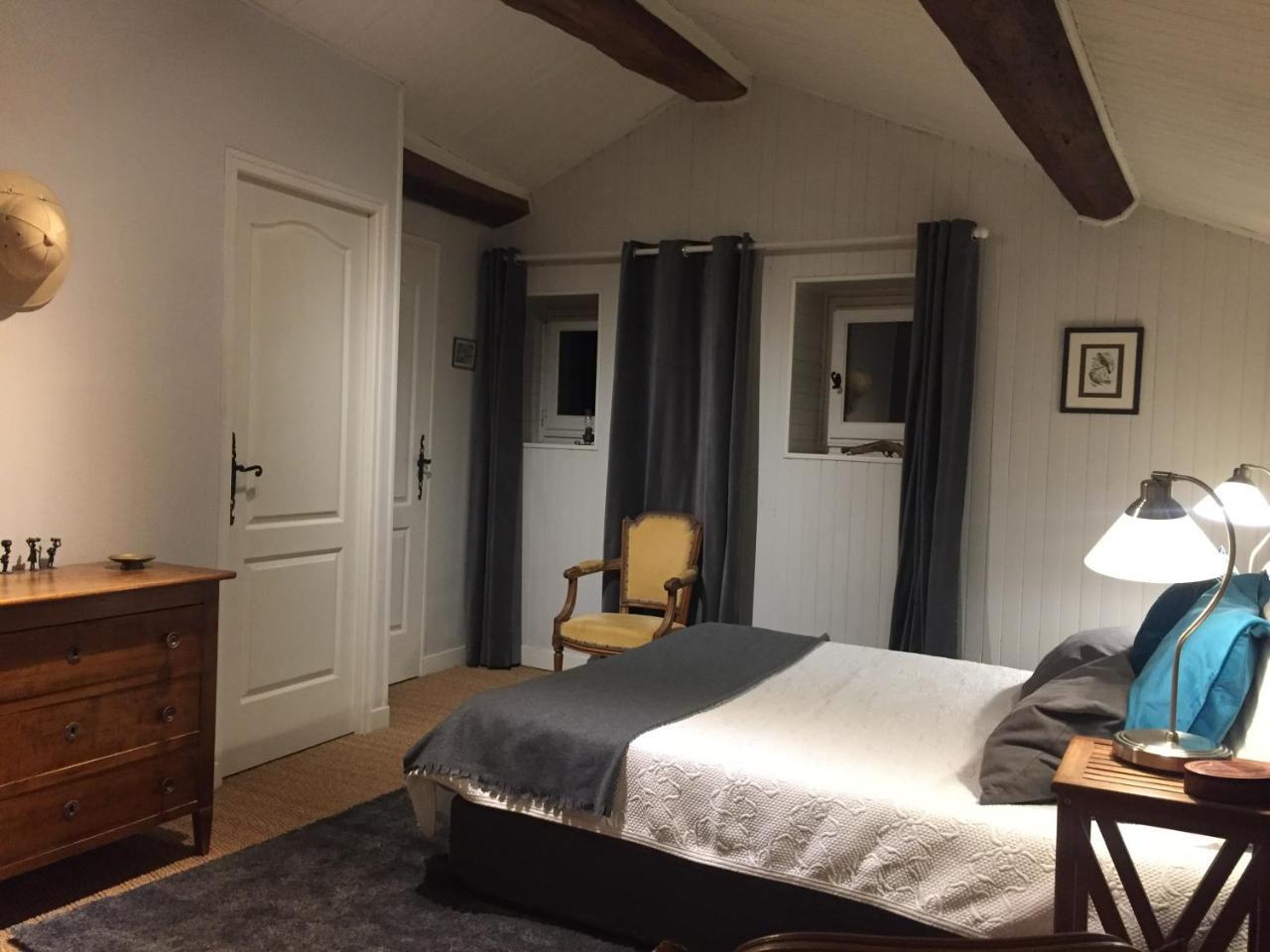 La Maison Des Gardes - Chambres D'Hotes Cluny Buitenkant foto